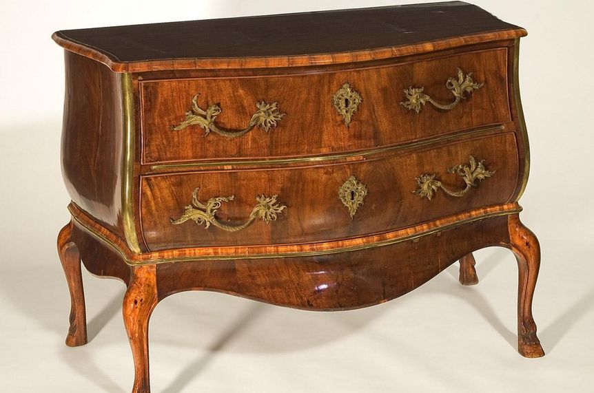 Photo: Staatliche Schlösser und Gärten Baden-Württemberg, Arnim Weischer Commode by Abraham Roentgen, circa 1760